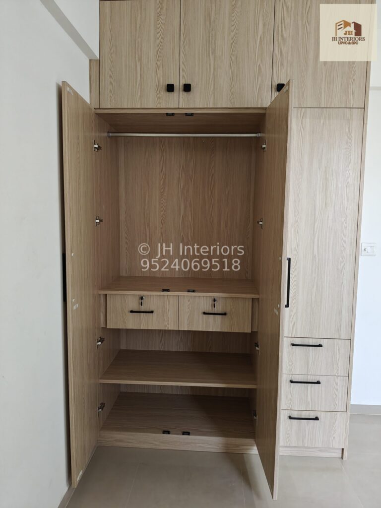 wardrobe 06