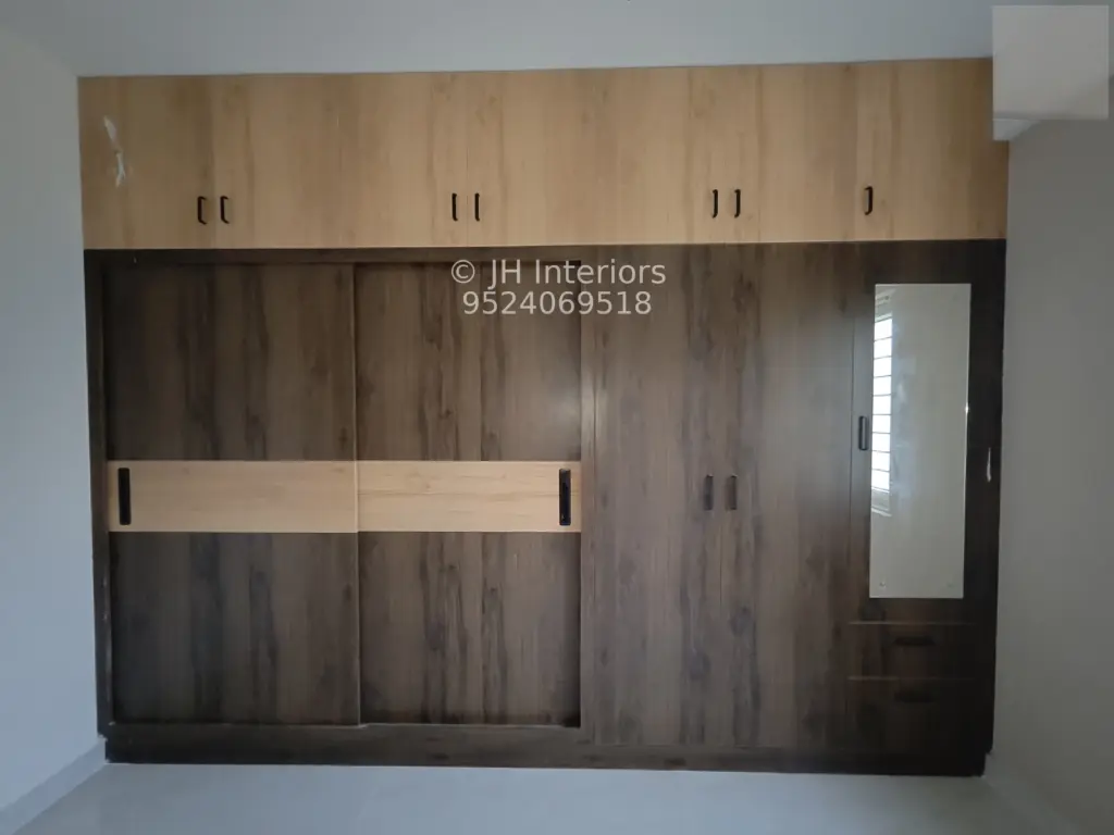 wardrobe 02
