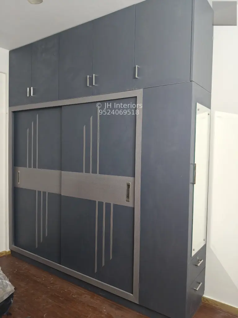 wardrobe 05